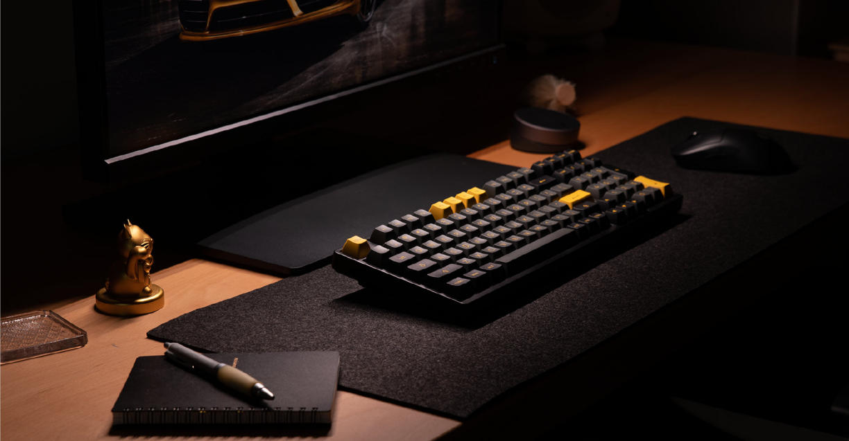 Schlaues Layout & guter Klang für Fertig-Tastatur | Black&Gold 3098B
