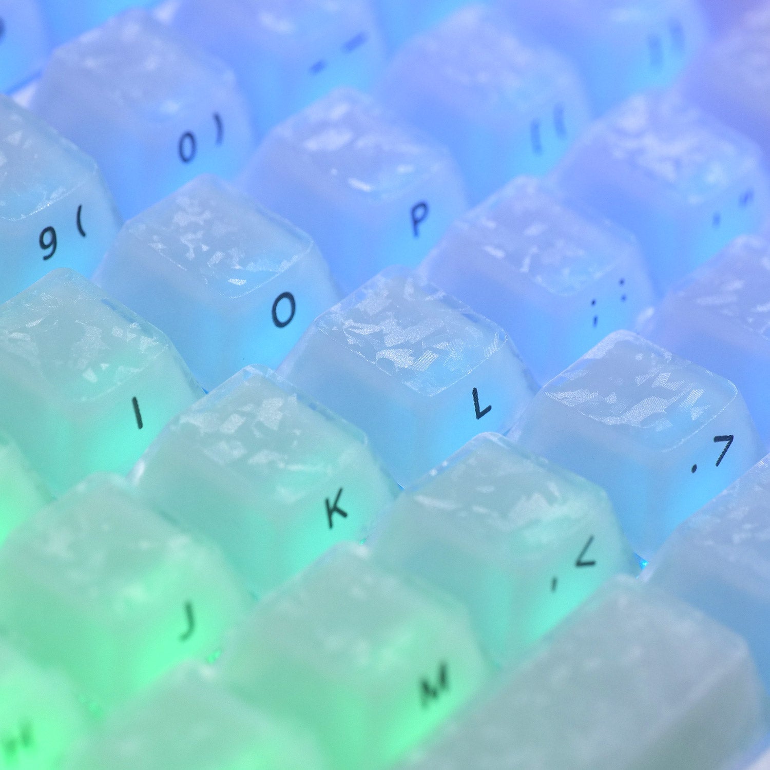 Akko 5087 V5 TMR Keyboard White Keycap Details