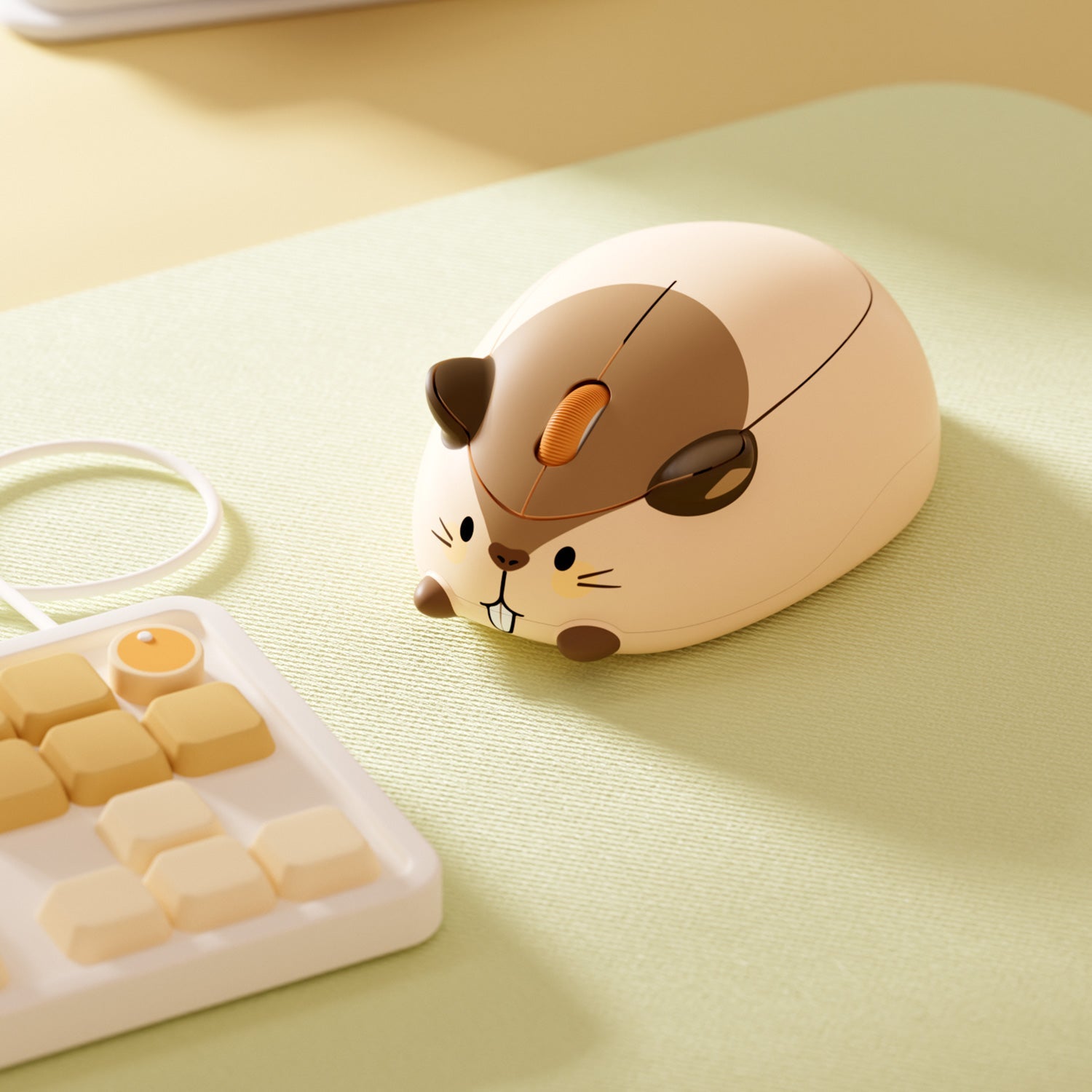 Akko Marmot Mouse Details on the Desk